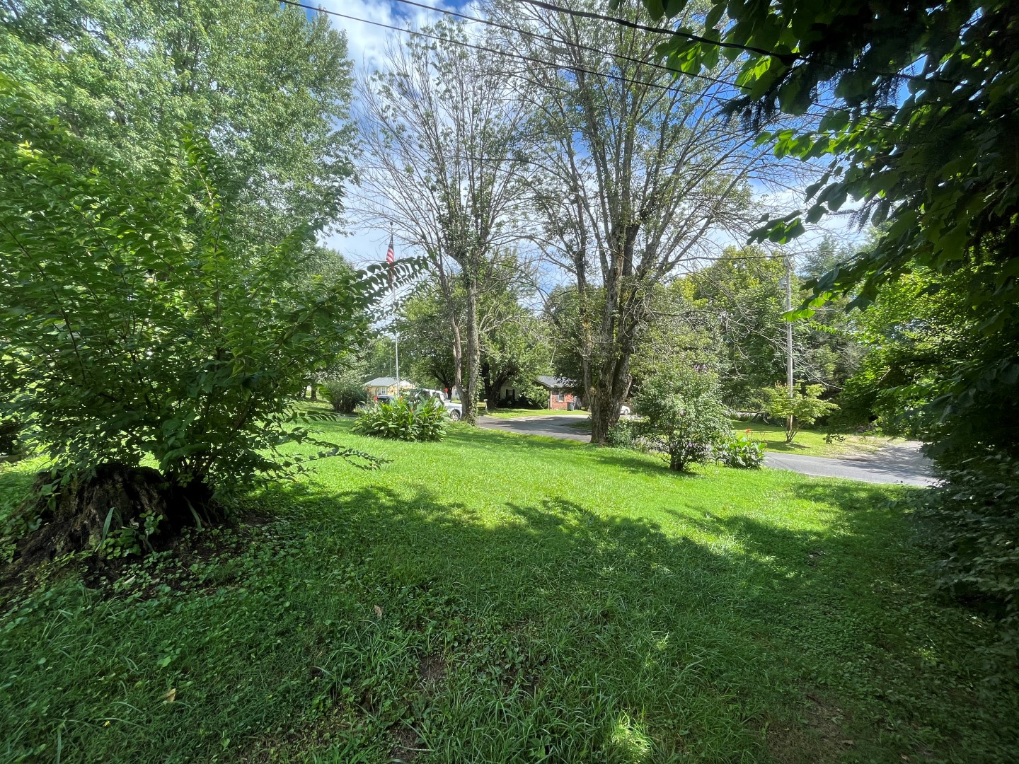 711 Woodcliff Road Monterey, TN 38574 - Absolute Auction