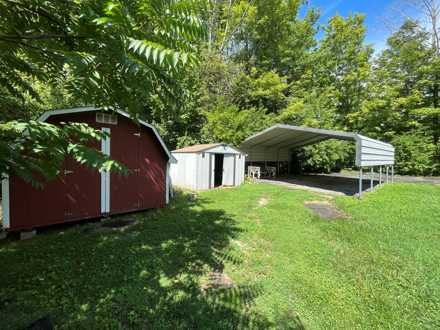 711 Woodcliff Road Monterey, TN 38574 - Absolute Auction