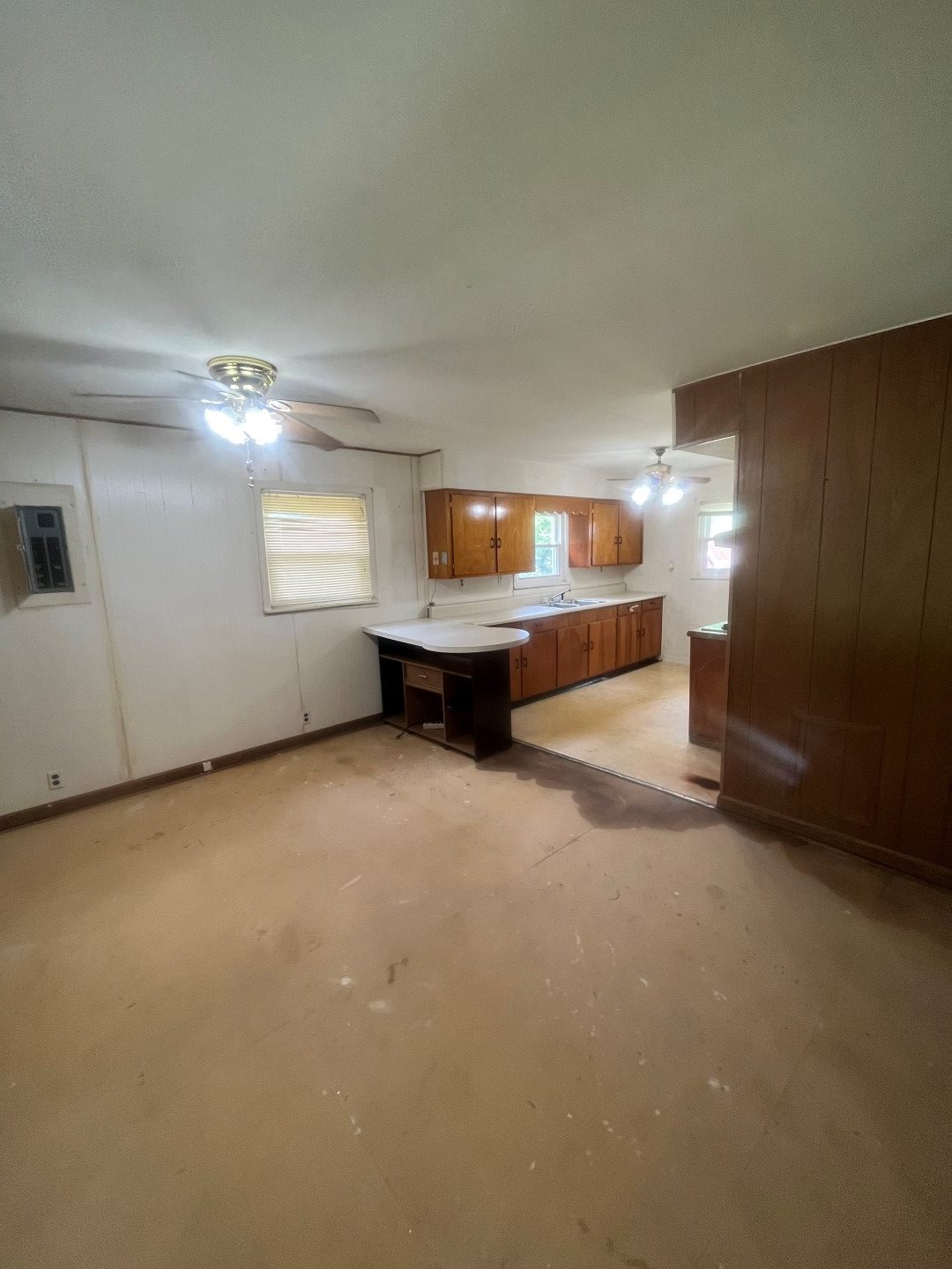 711 Woodcliff Road Monterey, TN 38574 - Absolute Auction